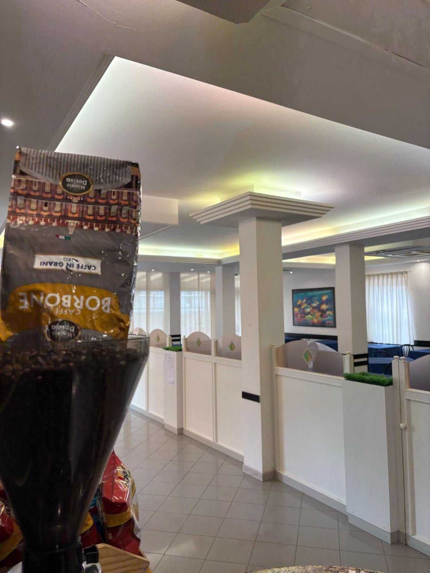 Hotel Sport Rimini Bagian luar foto