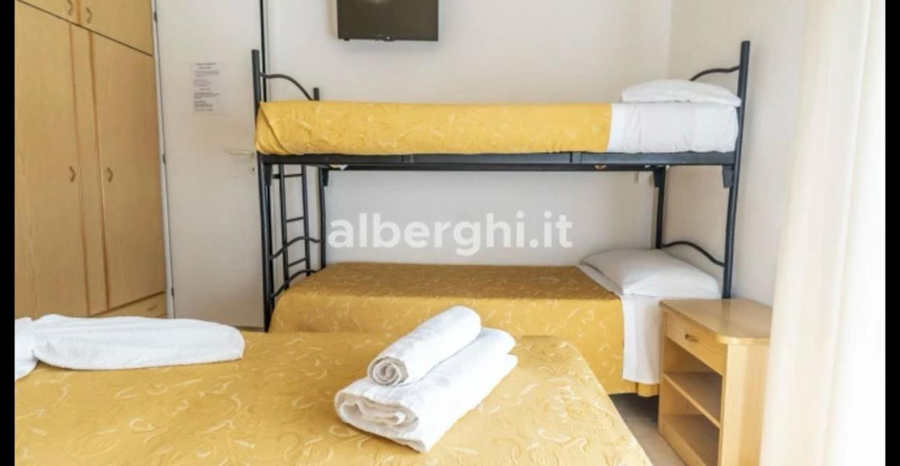 Hotel Sport Rimini Bagian luar foto